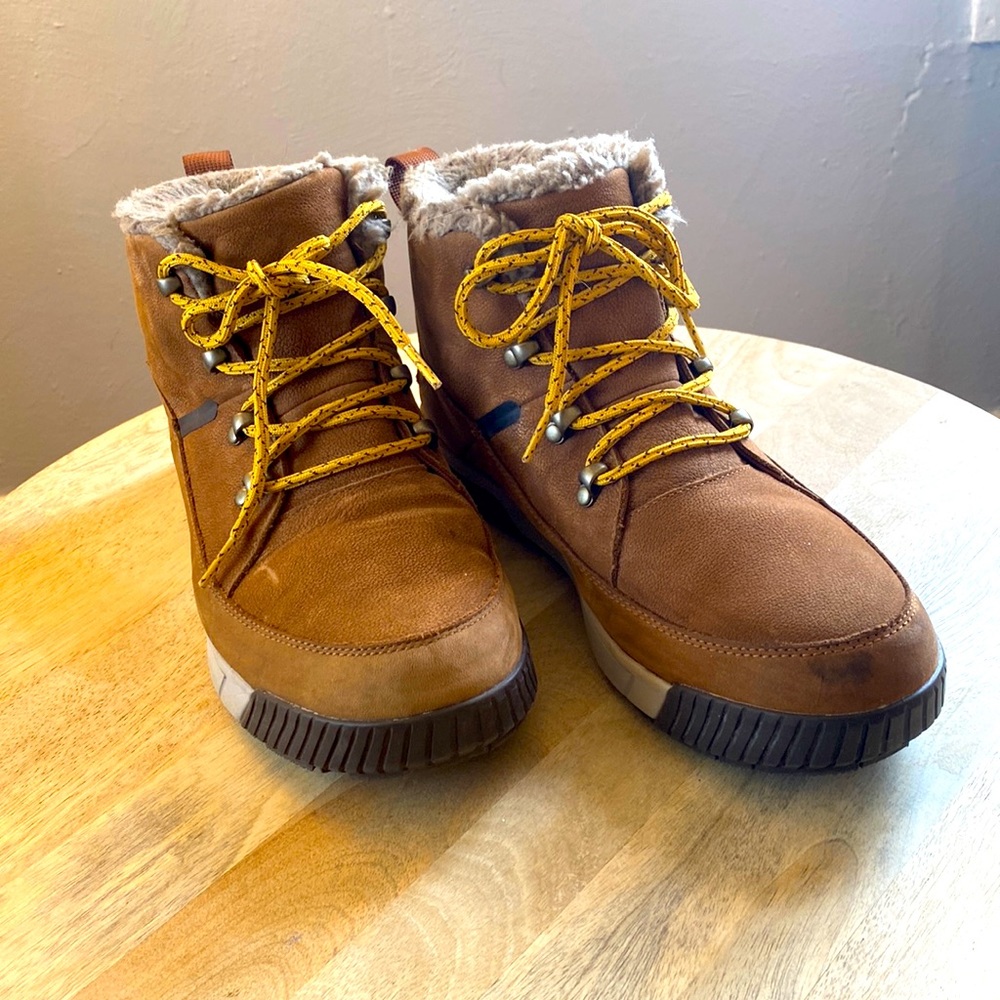 The North Face Women’s Sierra Mid Lace Waterproof Boots